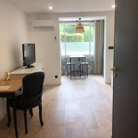 Valeur Sure Sanary Parking Prive Apartment Exterior photo